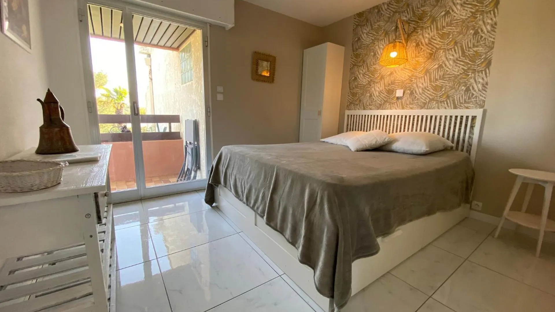 Appartement Cosy A Sanary Plage De Portissol-Climatise-Parking Prive